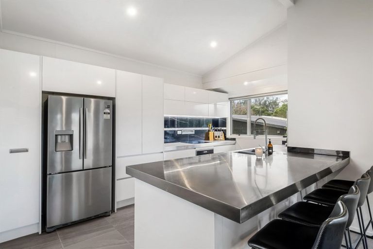 Photo of property in 11 Kauri Road, Whenuapai, Auckland, 0618