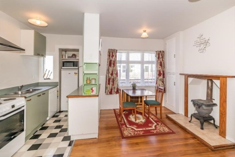 Photo of property in 102 West Belt, Rangiora, 7400