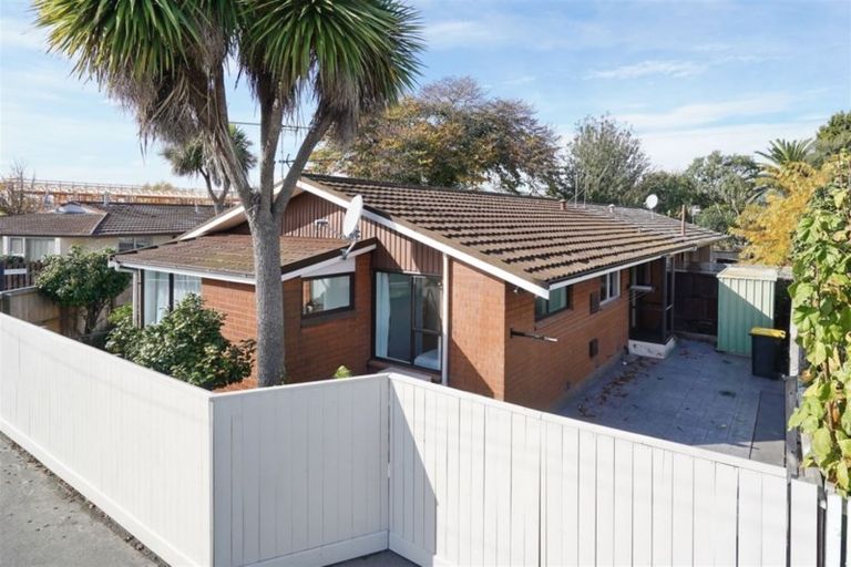 Photo of property in 1/52 Selwyn Street, Somerfield, Christchurch, 8024