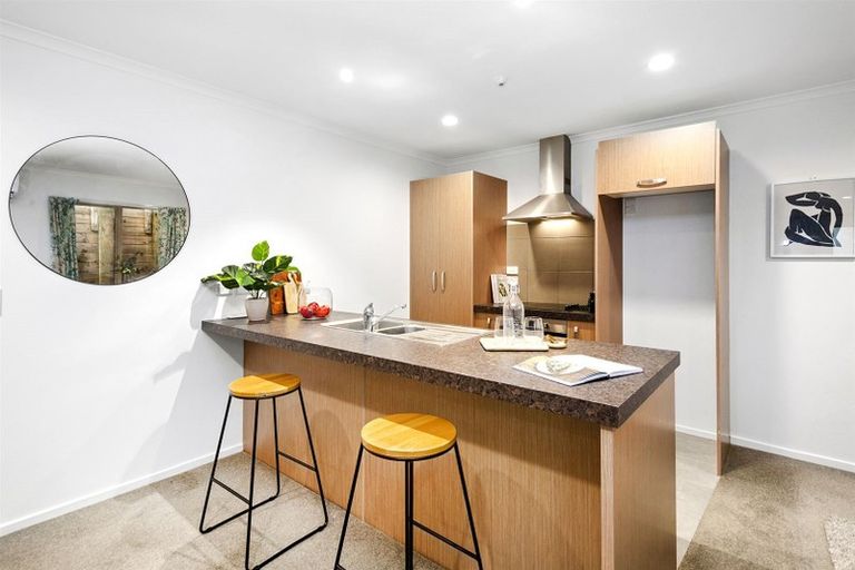 Photo of property in 93 Oriel Avenue, Tawa, Wellington, 5028