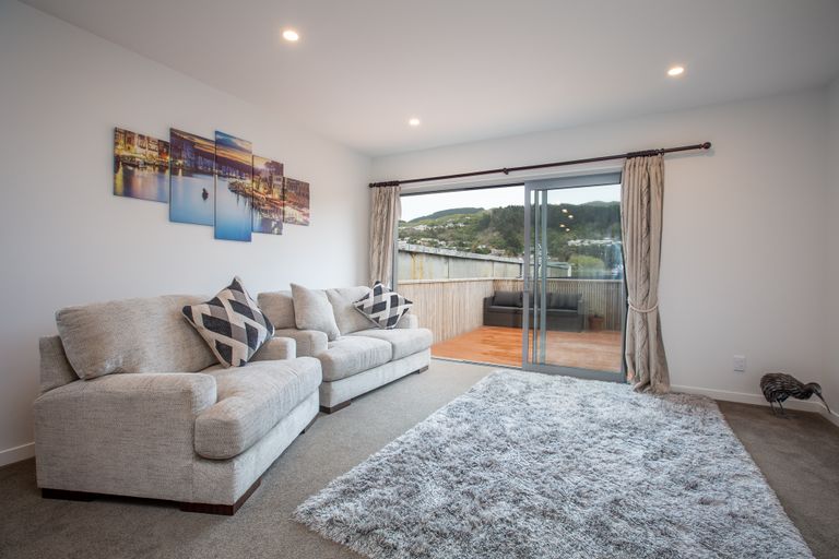 Photo of property in 1/7 Handyside Street, Tawa, Wellington, 5028