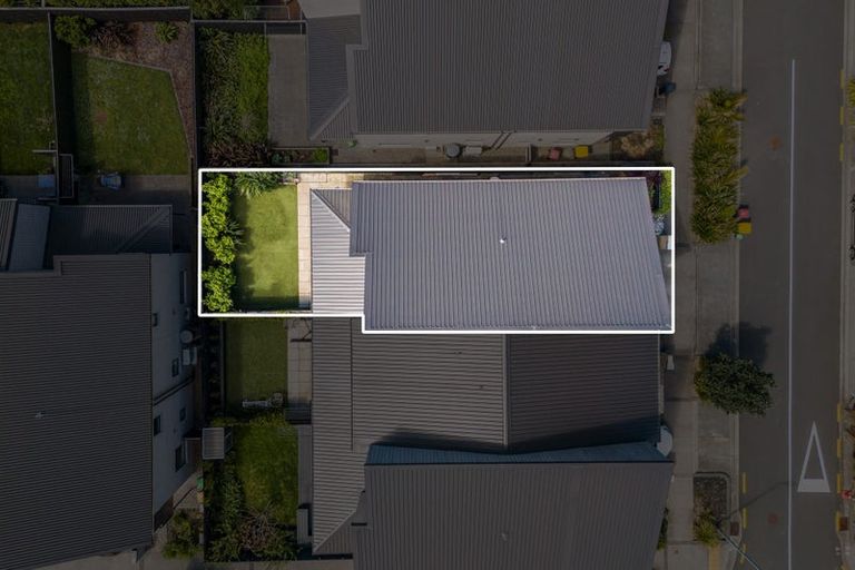 Photo of property in 6 Desalt Drive, Hobsonville, Auckland, 0616