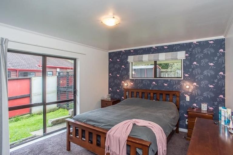 Photo of property in 21 Huia Street, Waikanae, 5036