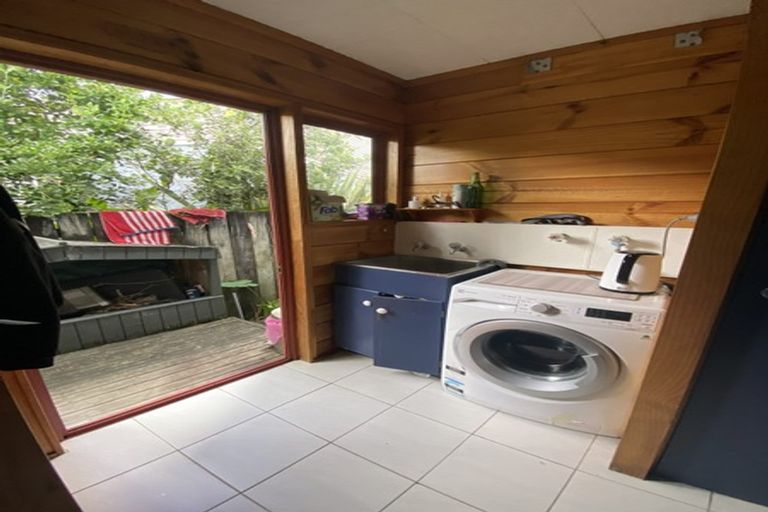 Photo of property in 1/11 Arrow Road, Forrest Hill, Auckland, 0620