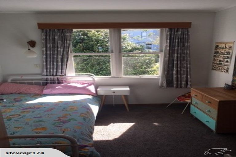 Photo of property in 105 Black Rock Road, Newlands, Wellington, 6037