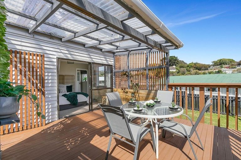 Photo of property in 70 Champion Street, Cannons Creek, Porirua, 5024