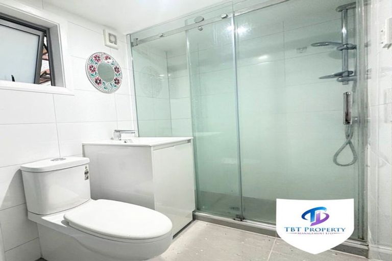 Photo of property in 2/13 Lochinver Road, Papatoetoe, Auckland, 2025