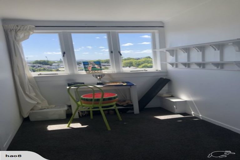 Photo of property in 28 Thackeray Street, Hamilton Lake, Hamilton, 3204