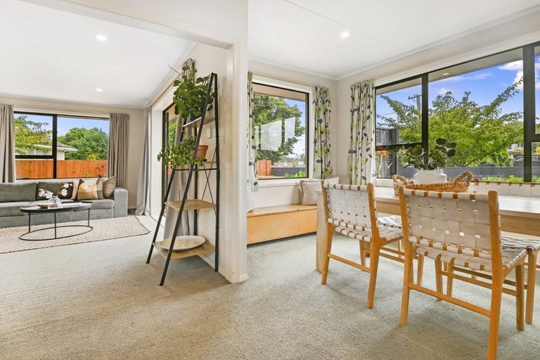 Photo of property in 25 Flay Crescent, Burnside, Christchurch, 8053