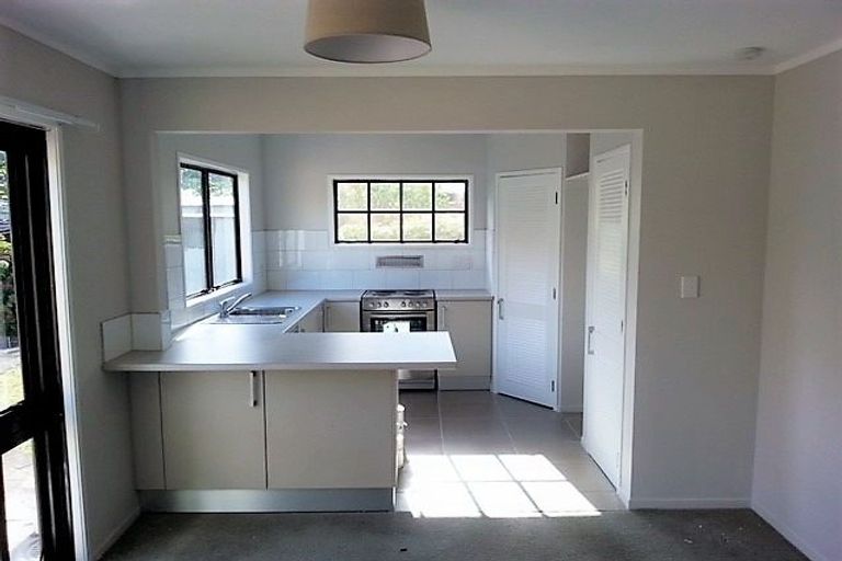 Photo of property in 3/31a Watson Place, Papatoetoe, Auckland, 2025