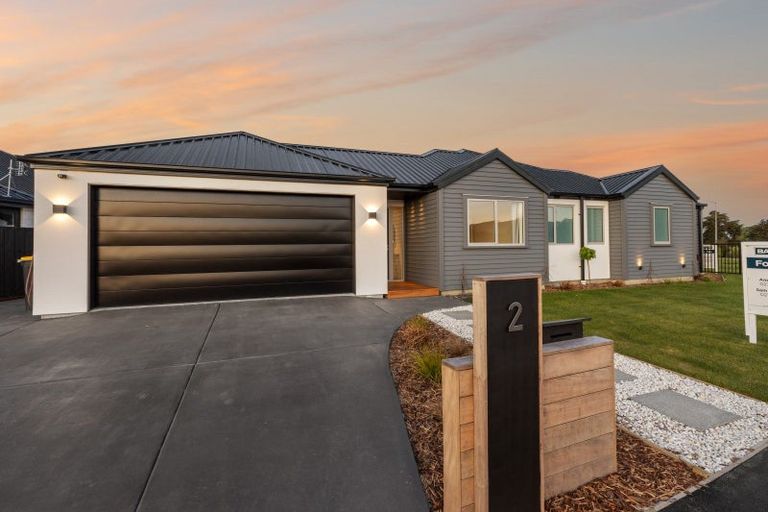 Photo of property in 2 Larissa Road, Halswell, Christchurch, 8025