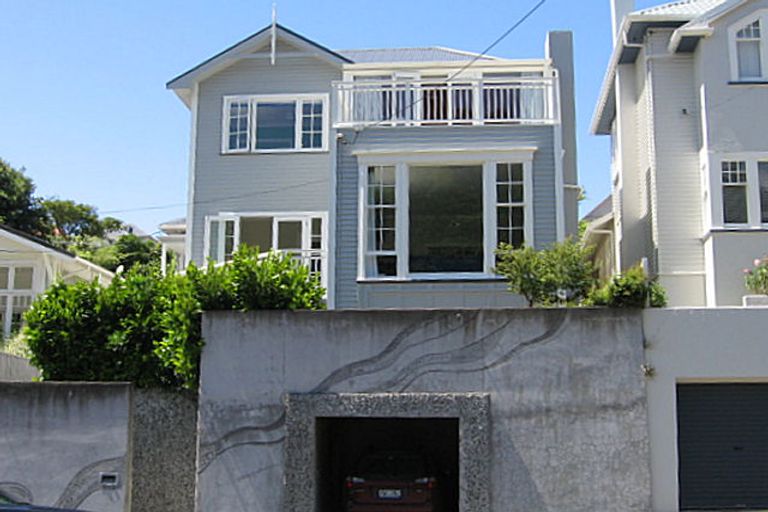 Photo of property in 43 Glen Road, Kelburn, Wellington, 6012