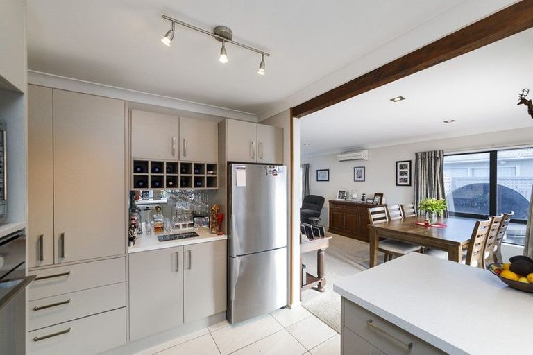 Photo of property in 40a Kingswood Street, Takaro, Palmerston North, 4412