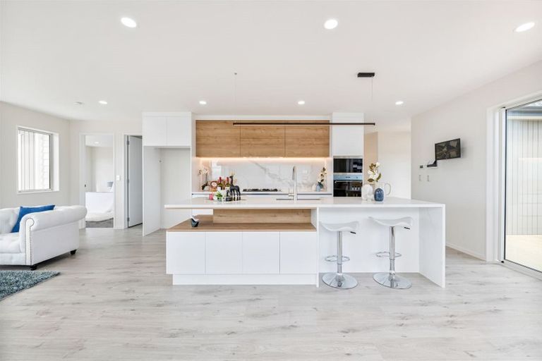 Photo of property in 100 Thomas Road, Flat Bush, Auckland, 2019