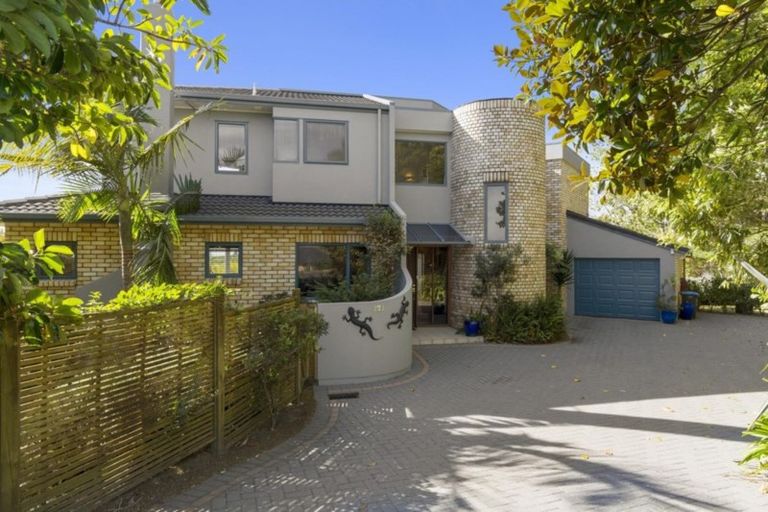 Photo of property in 171 Waikite Road, Welcome Bay, Tauranga, 3175