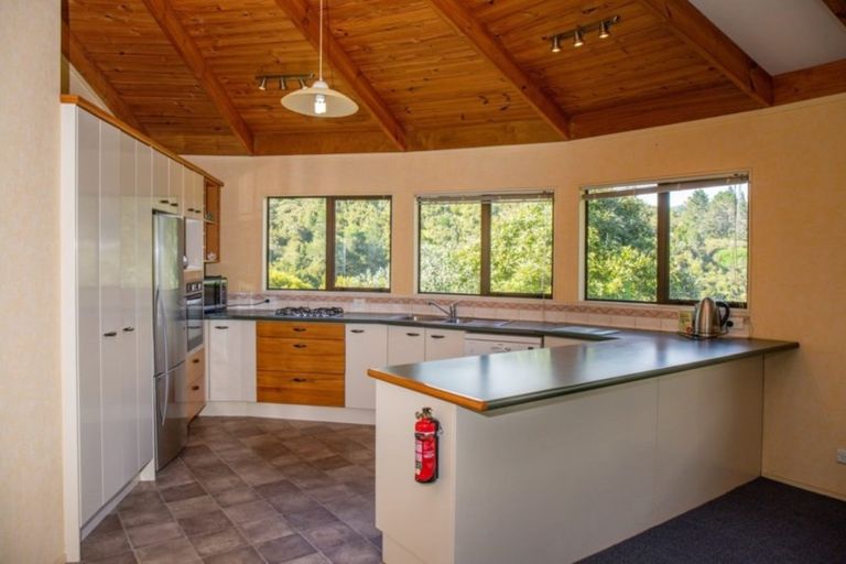 Photo of property in 1801 Russell Road, Helena Bay, Hikurangi, 0184