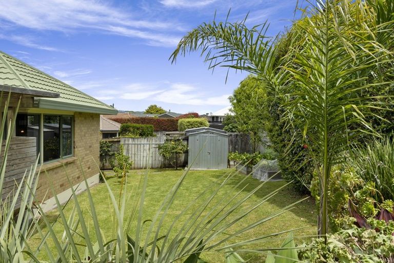 Photo of property in 19 Owen Place, Omokoroa, 3114