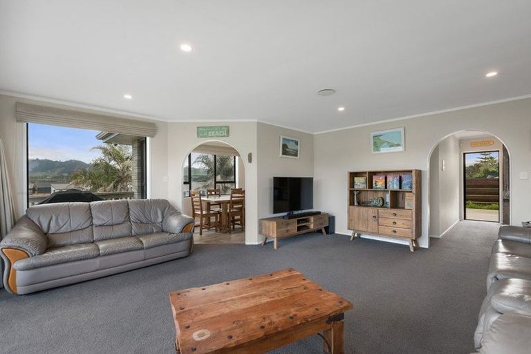 Photo of property in 45 Hanlen Avenue, Waihi Beach, 3611