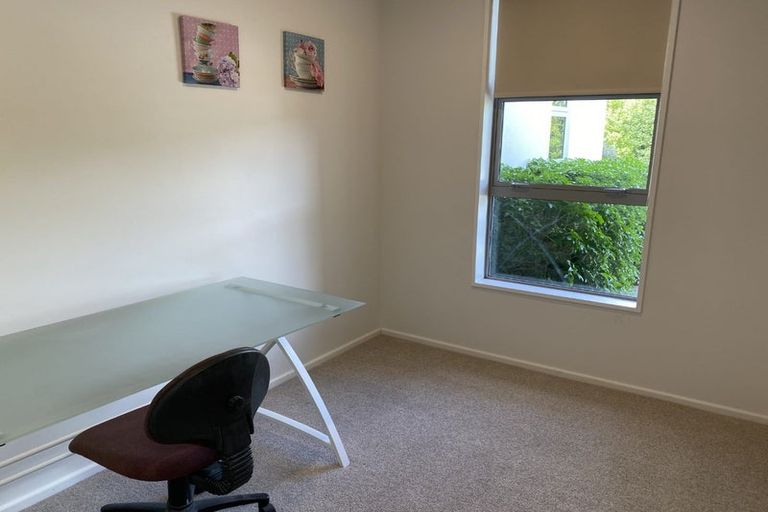 Photo of property in 7 Valley Crescent, Wanaka, 9305