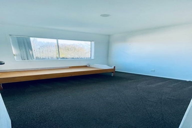 Photo of property in 2 Cramond Drive, Mangere East, Auckland, 2024