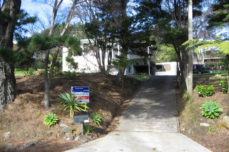 Photo of property in 665 Huia Road, Parau, Auckland, 0604