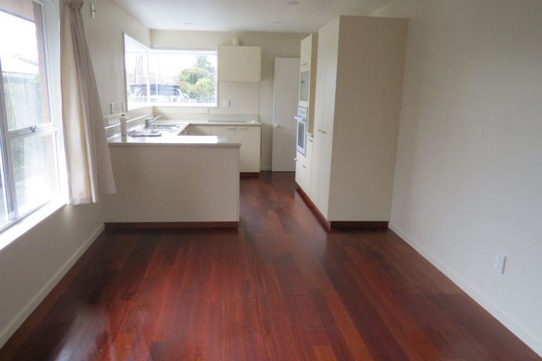 Photo of property in 1/4 Solway Avenue, Ilam, Christchurch, 8041