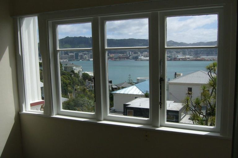 Photo of property in 6 Telford Terrace, Oriental Bay, Wellington, 6011