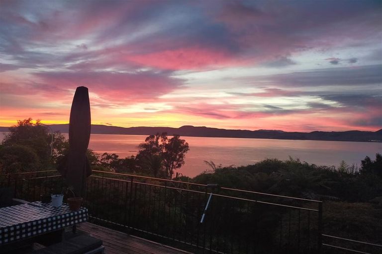 Photo of property in 180 Kawaha Point Road, Kawaha Point, Rotorua, 3010