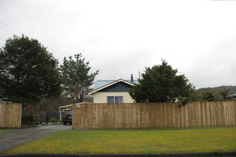 Photo of property in 55 Omapere Street, Dobson, Greymouth, 7805