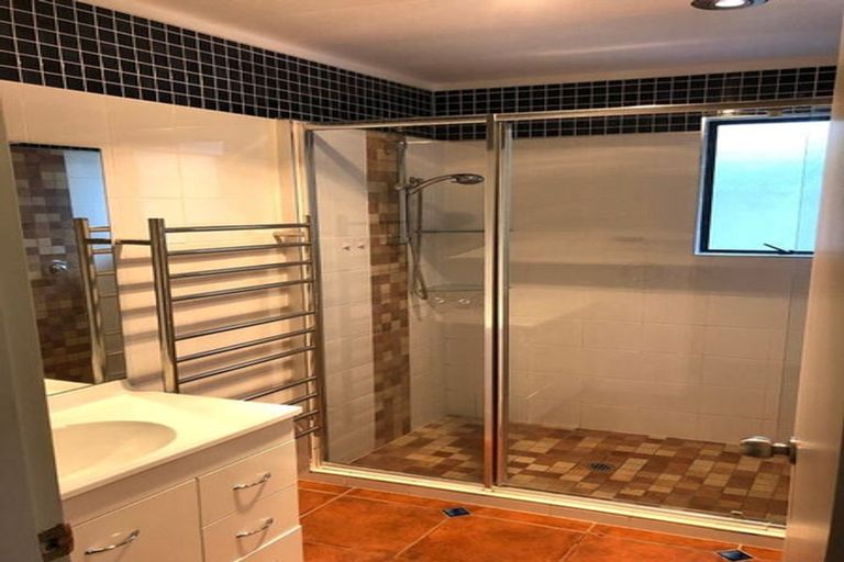 Photo of property in 20a Queen Road, Bellevue, Tauranga, 3110