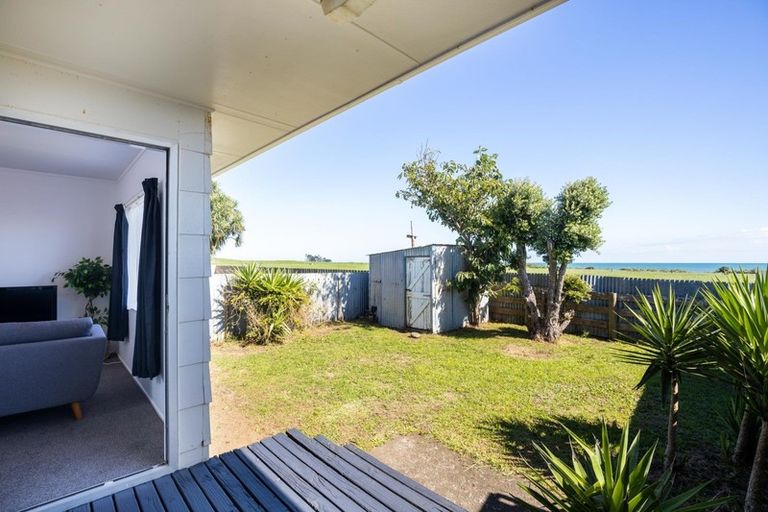 Photo of property in 70 Hume Street, Waitara, 4320