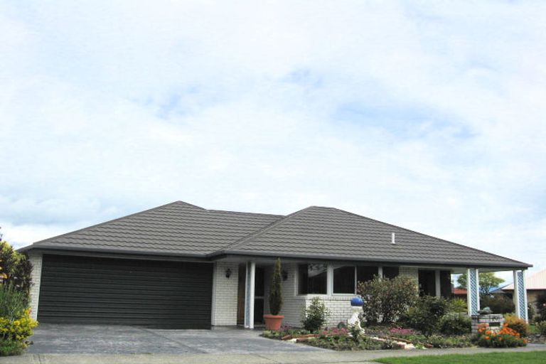 Photo of property in 19 Stead Crescent, Stoke, Nelson, 7011