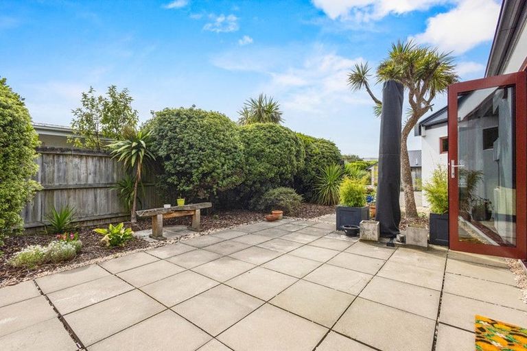 Photo of property in 11 Cordyline Place, Waimairi Beach, Christchurch, 8083