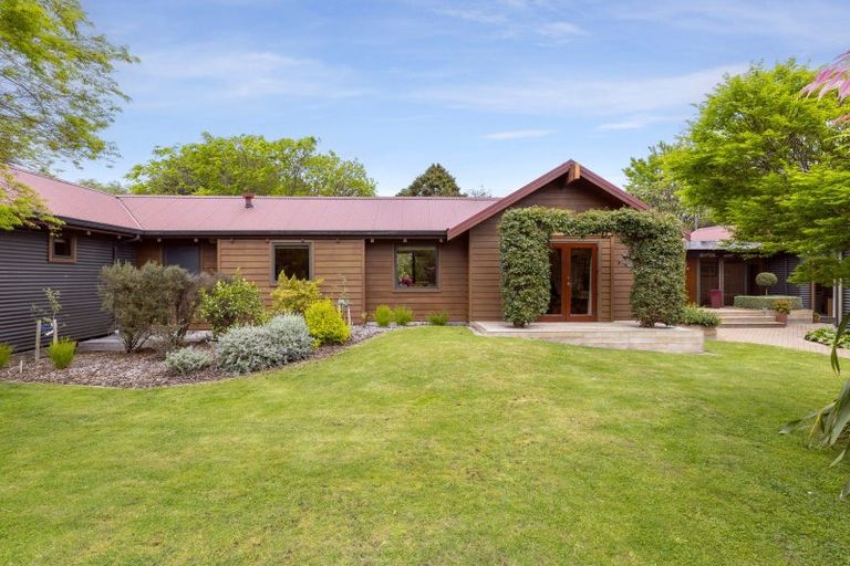 Photo of property in 51 Chesham Avenue, Waipahihi, Taupo, 3330