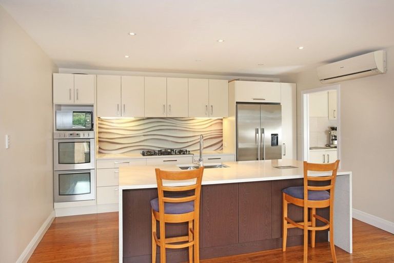 Photo of property in 10 Coulthard Terrace, Opaheke, Papakura, 2113