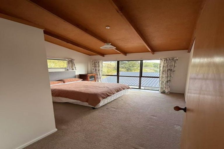 Photo of property in 18 Manuka Drive, Whangamata, 3691