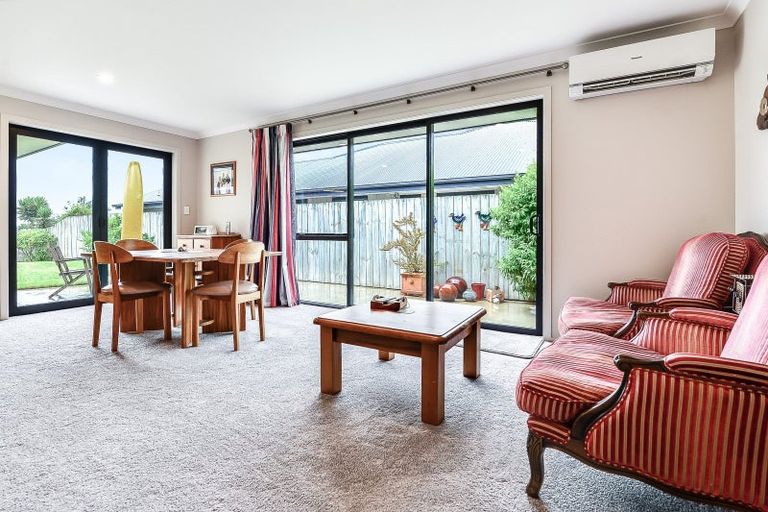 Photo of property in 12 Carlingford Rise, Dinsdale, Hamilton, 3204