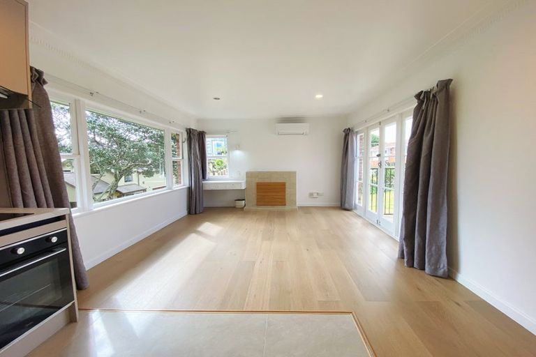 Photo of property in 1/8a Bracken Avenue, Takapuna, Auckland, 0622