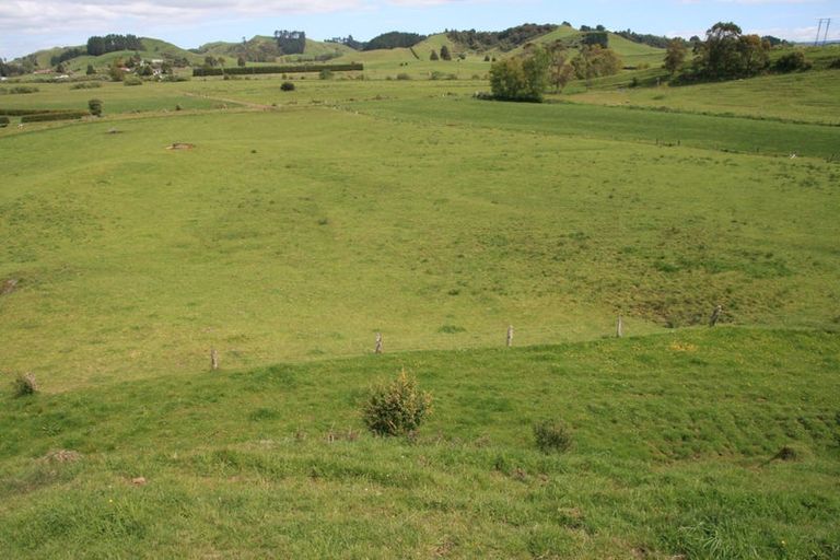 Photo of property in 664 Tariki Road, Ratapiko, 4390