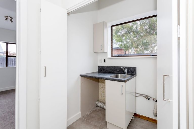 Photo of property in 28 Meadow Street, Papanui, Christchurch, 8052