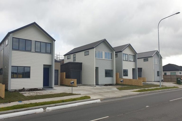 Photo of property in 180 Walters Road, Takanini, 2110