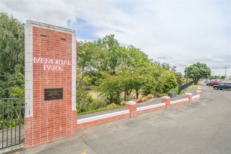 Photo of property in 5 Waimarama Court, Roslyn, Palmerston North, 4414