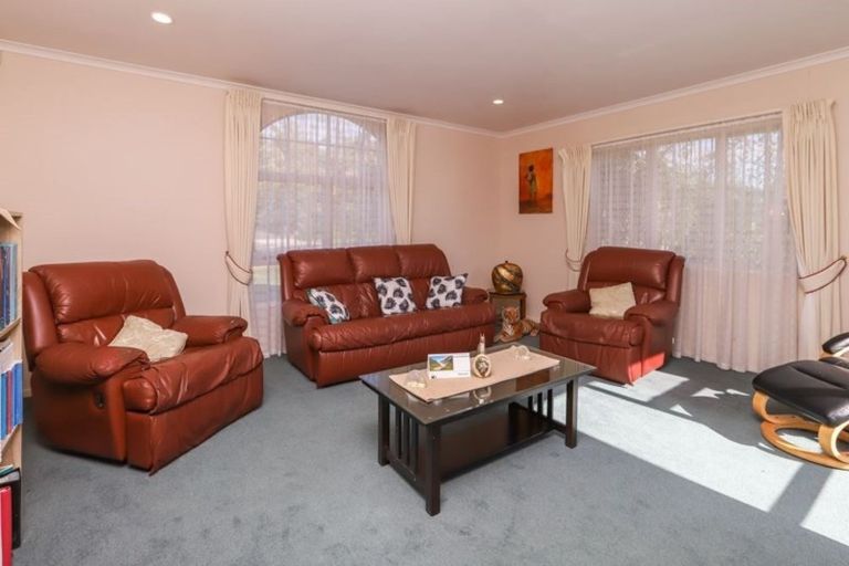 Photo of property in 54 Callum Brae Drive, Rototuna, Hamilton, 3210