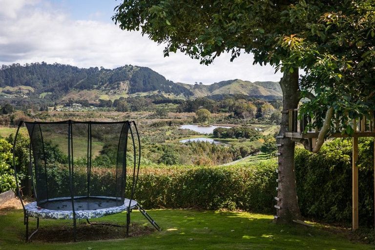 Photo of property in 97 Koutunui Road, Athenree, Katikati, 3177