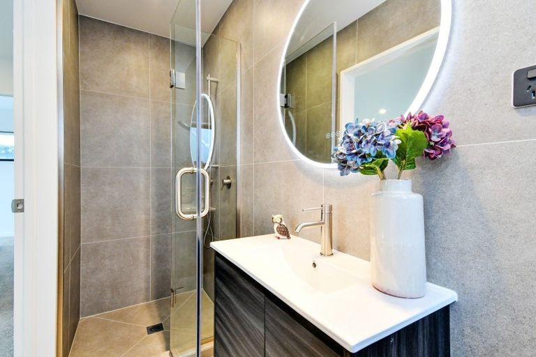 Photo of property in 1/30 Wellesley Road, Mangere Bridge, Auckland, 2022