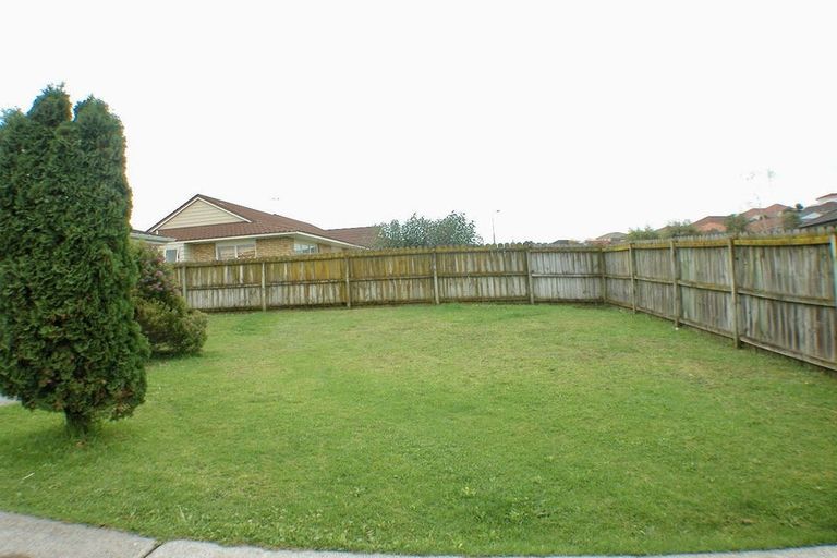 Photo of property in 2/26 Edendale Road, Somerville, Auckland, 2014