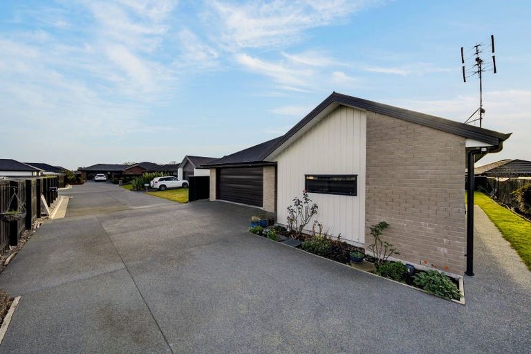 Photo of property in 39 Croydon Street, Woodend, 7610