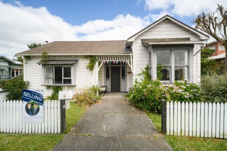 Photo of property in 38 Hereford Street, West End, Palmerston North, 4410