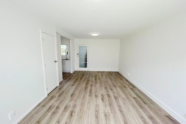 Photo of property in Balmoral Court, 1/130a Balmoral Road, Mount Eden, Auckland, 1024