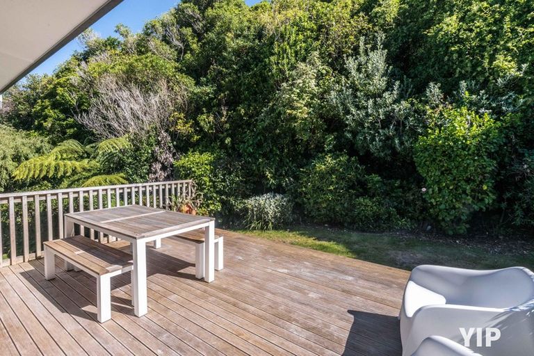 Photo of property in 35 Meadowcroft Grove, Johnsonville, Wellington, 6037